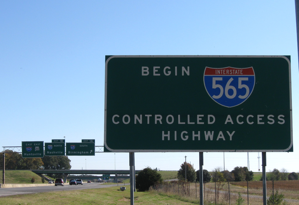 Alabama Interstate 565 sign.