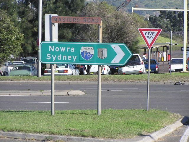 Australia - National Route 1 and New South Wales freeway F6 sign.