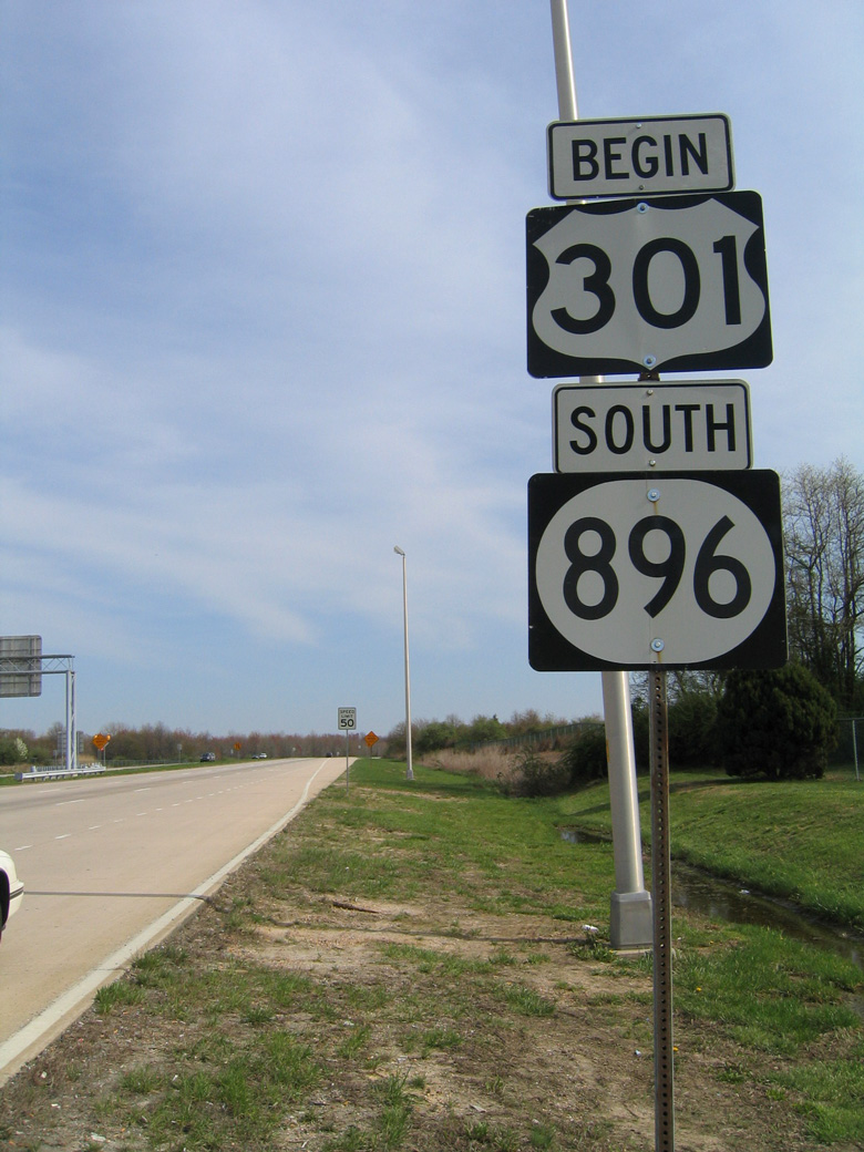 Delaware - State Highway 896 and U.S. Highway 301 sign.