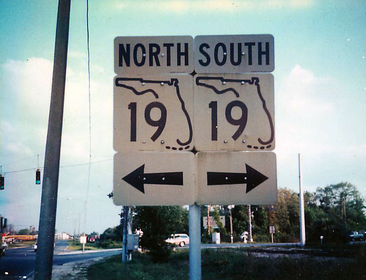 Florida State Highway 19 sign.
