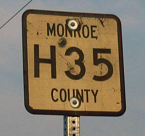 Iowa Monroe County route H35 sign.