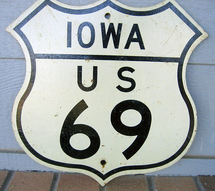 Iowa - U.S. Highway 20 and U.S. Highway 69 sign.