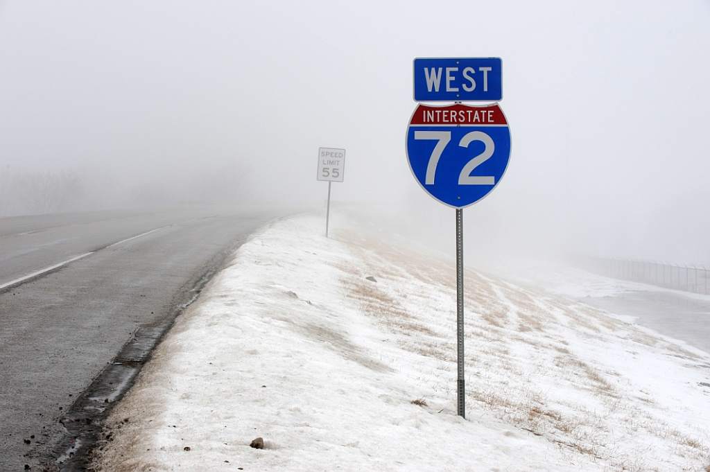 Illinois Interstate 72 sign.