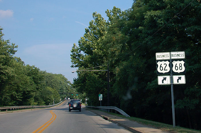 Kentucky - U.S. Highway 68 and U.S. Highway 62 sign.