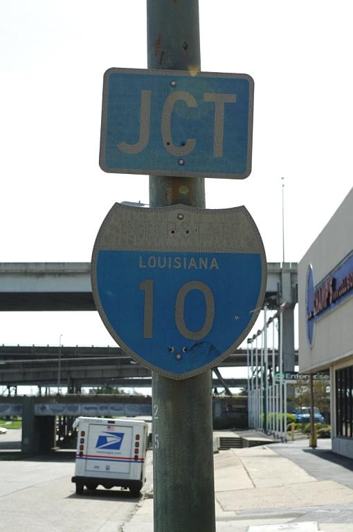 Louisiana Interstate 10 sign.