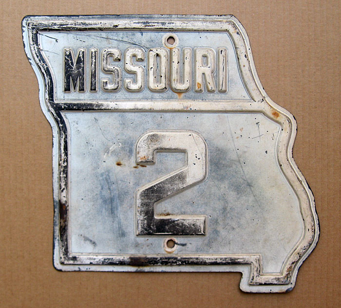 Missouri State Highway 2 sign.