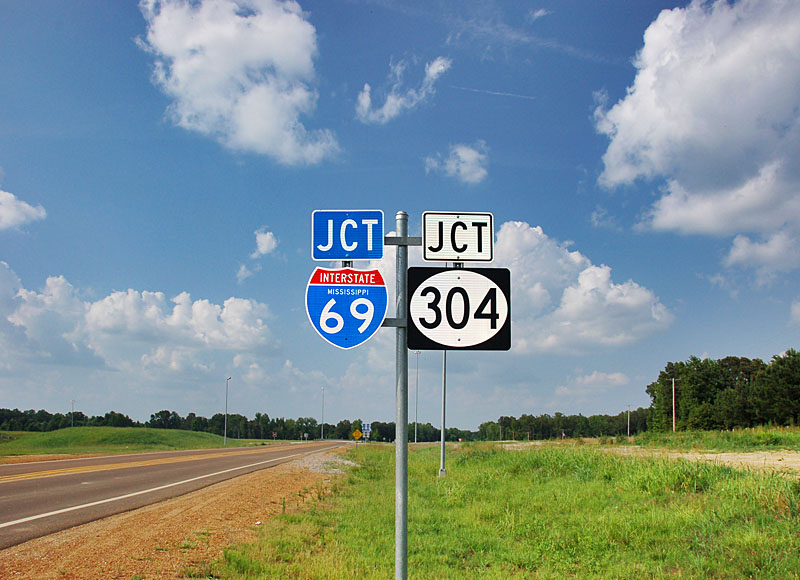 Mississippi - State Highway 304 and Interstate 69 sign.