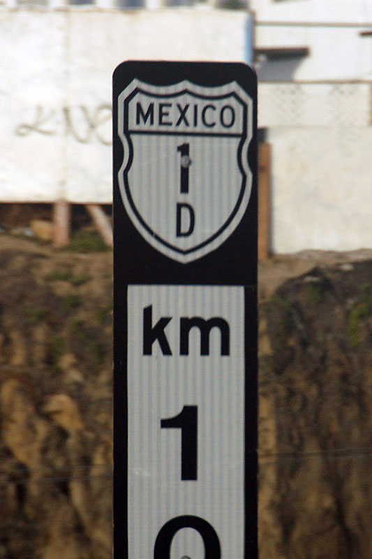 Mexico Federal Toll Road 1 sign.