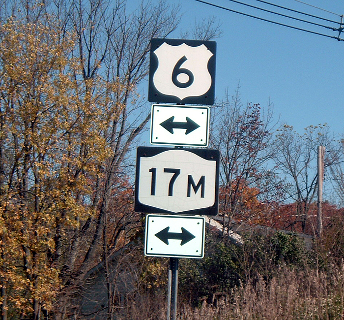 New York - state highway 17M and U.S. Highway 6 sign.