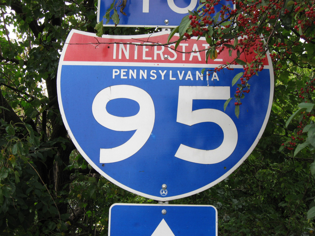 Pennsylvania Interstate 95 sign.