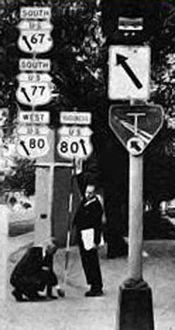 Texas - Dallas-Fort Worth Turnpike, U.S. Highway 80, U.S. Highway 77, and U.S. Highway 67 sign.