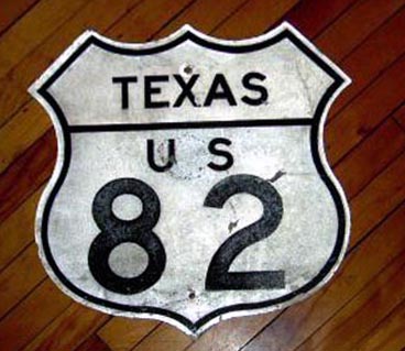 Texas U.S. Highway 82 sign.