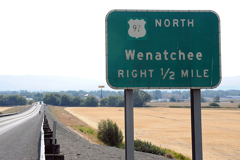 Washington U.S. Highway 97 sign.