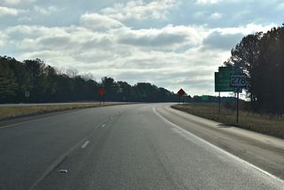 Despite sign changes that added U.S. 278, trailblazers for U.S. 278 accompany Exit 7 signage to direct motorists bound for eastbound to Natural Bridge.