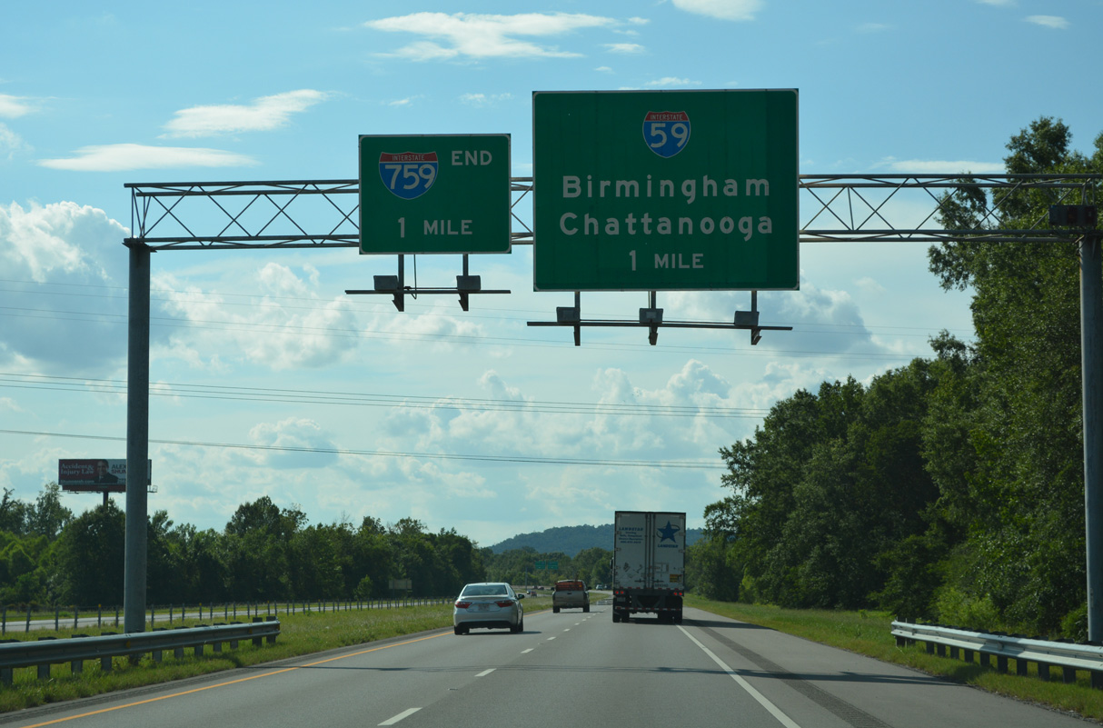 A directional cloverleaf interchange joins I-759 with I-59 west of Gadsden. Since the extension west to Attalla was never built, motorists must navigate along I-59 north to Exit 183 for U.S. 278/431 westbound to reach the city.