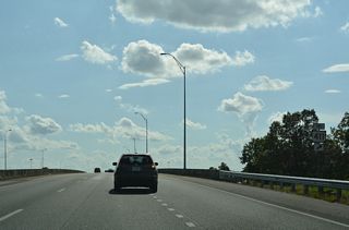 SR 759 spans the Coosa River ahead of Exit 4 B for U.S. 411 northbound.