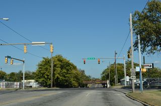 An erroneous U.S. 59 trailblazer appears at 5th Avenue N and 31st Street N for Interstate 59 truck traffic.
