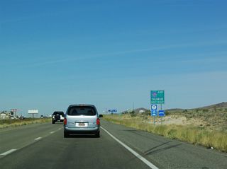 Advancing north across the Sacramento Valley, U.S. 93 next intersects Mohave County Route 125 east to Chloride.