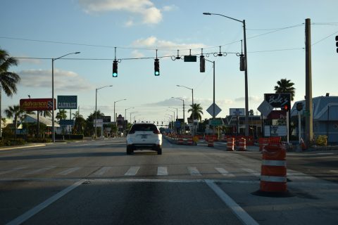 US 41/Cleveland Ave south at Hill Ave - Fort Myers