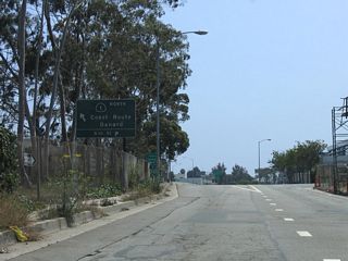 SR 1 follows Olympic Boulevard briefly from Lincoln Boulevard to the entrance ramp for the Santa Monica Freeway west to the Pacific Coast Highway.