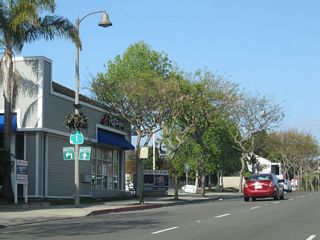 Trailblazers for SR 1 previously appeared along Coast Highway west ahead of Street of the Ruby Lantern.