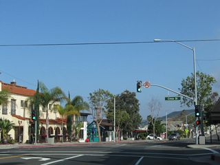 California 1 meets Cress Street at this intersection.