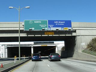 Access to the airport and Century Boulevard is via the right two lanes of Sepulveda Boulevard northbound. These overhead signs were placed by the airport authority.