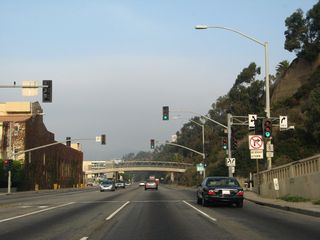 At Postmile LA 36.00, northbound California 1 (Pacific Coast Highway) meets California Incline (California Avenue), which travels southeast into the Santa Monica central business district.