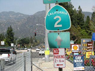In La Canada Flintridge, this California 2 trailblazer is posted on northbound Angeles Crest Highway prior to the Interstate 210 interchange after Foothill Boulevard (former California 118).