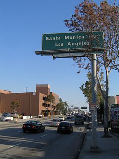Within the City of Santa Monica, U.S. 66 and California 2 follow Lincoln Boulevard south for three blocks before ending at California 1 and Interstate 10 at the Olympic Boulevard intersection. Prior to Olympic Boulevard, this overhead guide sign on southbound Lincoln Boulevard advises of the on-ramp to Interstate 10 (Santa Monica Freeway) east to Los Angeles.
