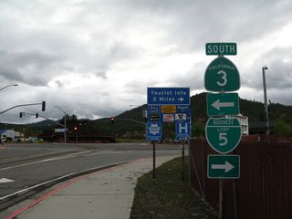 Trailblazers are posted for California 3 south to Fort Jones and north (along with Business Loop I-5) to downtown Yreka.