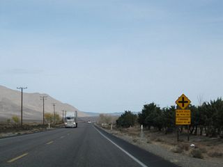 After the intersection with Crestview Drive, eastbound U.S. 6 approaches Black Rock Mine Road and Cinnamon Ranch Road in Hammil. Ahead, U.S. 6 will leave Hammil and again enter open country. The U.S. route continues to generally go north from here, and even slightly northwest as it approaches Benton.