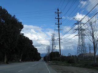 San Fernando Road proceeds east for a bit to pass by a Los Angeles Department of Water and Power substation, then will turn southeast again prior to Roxford Street.