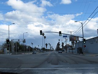 Southbound Historic U.S. 6 and U.S. 99 meet Roxford Street.