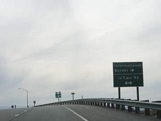 While signed as "To Carr Road," the road that connects directly to California 7 is Nina Lee Road. To Carr Road, turn right onto Nina Lee Road, then make another right at Carr Road. Looking to the east , Nina Lee Road offers a connection back onto northbound California 7.