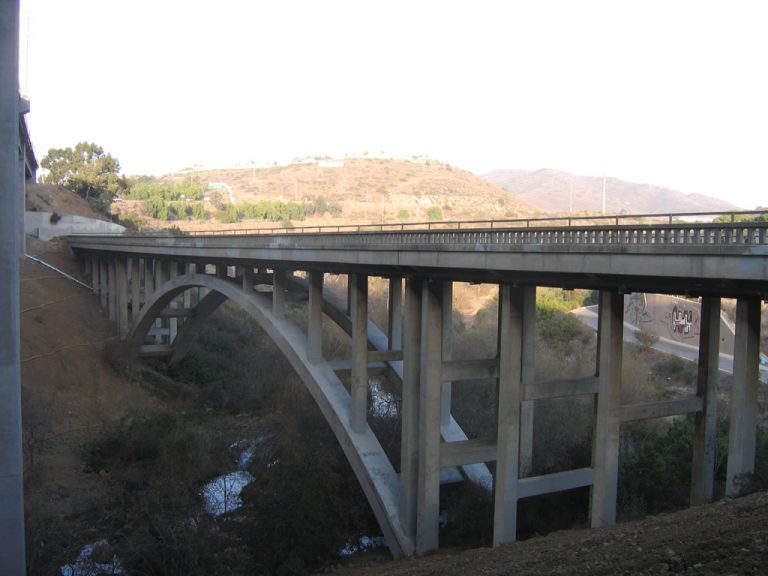 Old Highway 395 arch bridge