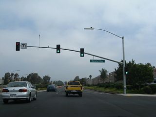 Northbound Business Loop I-15 next meets Decatur Way, which links to adjacent N Escondido Boulevard.