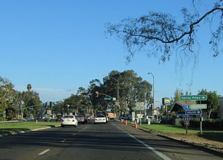 San Diego County Route S-6 crosses central Escondido along the couplet of Valley Parkway westbound and 2nd Avenue eastbound. CR S-6 west links with Interstate 15 and continues southward as Del Dios Highway to Lake Hodges.