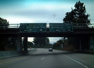 Southbound California 17 approaches California 1 northbound/southbound. The left lane leads into downtown Santa Cruz.