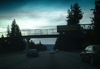 After the Interstate 280 and Interstate 880 interchange, nascent California 17 south first meets Hamilton Avenue interchange at Exit 25.