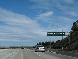 Northbound California 23 (Moorpark Freeway) meets Exit 16, Sunset Hills Boulevard.