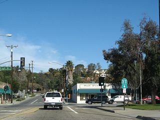 The next major intersection along California 23 (Moorpark Avenue) north is with High Street. Turn right here for downtown Moorpark. The second left is for Moorpark's Civic Center. At the following intersection (with Everett Street), California 23 will change from Moorpark Avenue to Walnut Canyon Road.