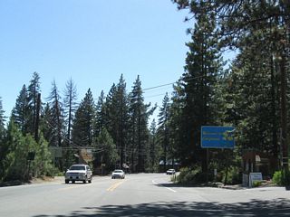 Leaving Crystal Bay, Nevada 28 ends and westbound California 28 (North Tahoe Boulevard) begins. California 28 will initially enter the small unincorporated community of Brockway, then head into Kings Beach.