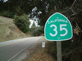 The sign assembly marking the start of the scenic route along SR 35 northbound after SR 9 was removed by 2011.