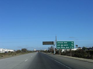 This mileage sign provides the distance to the first three exits on California 41 (Yosemite Freeway): Exit 125, Jensen Avenue; Exit 126A, California 99 north; and Exit 126B, Van Ness Avenue to downtown Fresno.