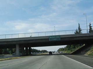 The next interchange along California 41 (Yosemite Freeway) is Exit 133, Bullard Avenue (one mile).
