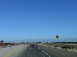 North from Elkhorn Avenue, SR 41 expands into a four-lane, at-grade expressway. Elm Avenue (old SR 41) remains to the west, paralleling the state route north to Elm View.