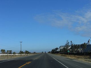 California 41 runs along the west side of Stratford.