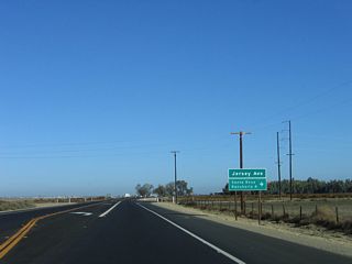Jersey Avenue heads east from SR 41 to the Santa Rosa Rancheria community.