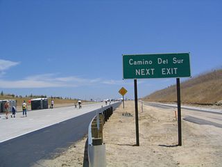Eastbound guide sign for Camino Del Sur.